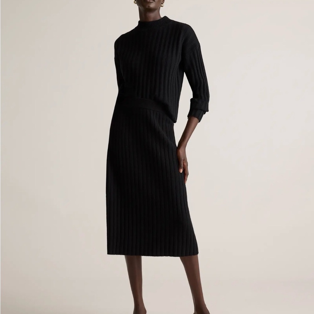 Quince Black Cashmere Ribbed Midi Skirt